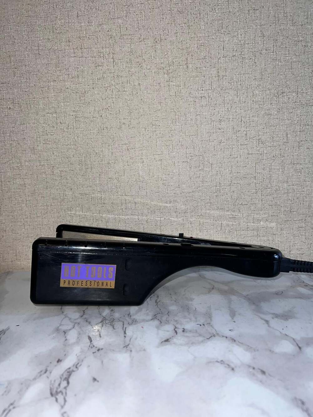Hot Tools Professional Crimping Iron Model 1190 Hair Crimper